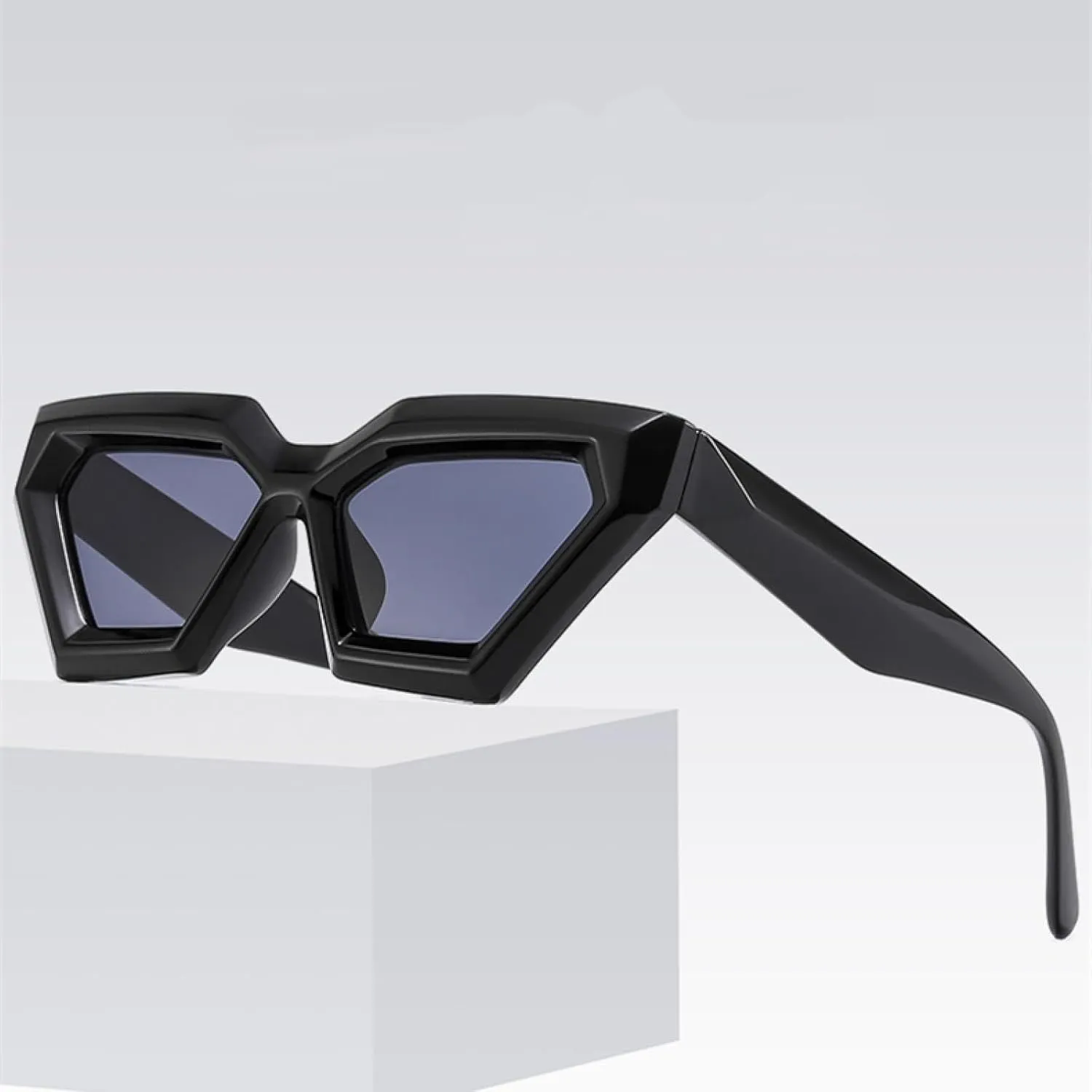 Fashion Retro Polygon Cat Eye Black Sunglasses Women Punk Uv400 Men