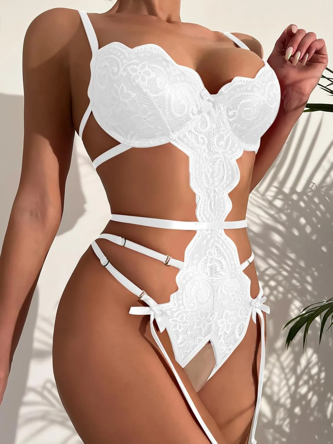 SOLY HUX Lingerie for Women Lace Cutout Scalloped Trim Bodysuit Teddy Lingerie Babydoll