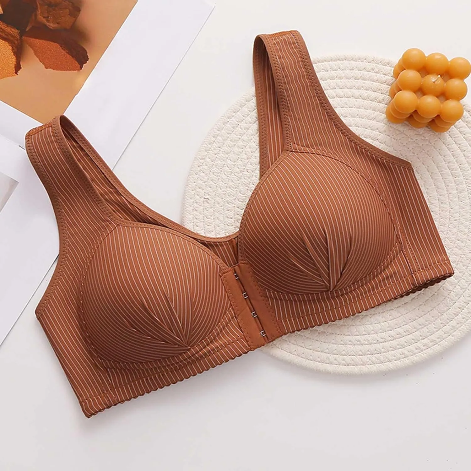 Sports Bras for Women Padded Spaghetti Strap Workout Running Bras Wirefree Comfortable Support Bralette