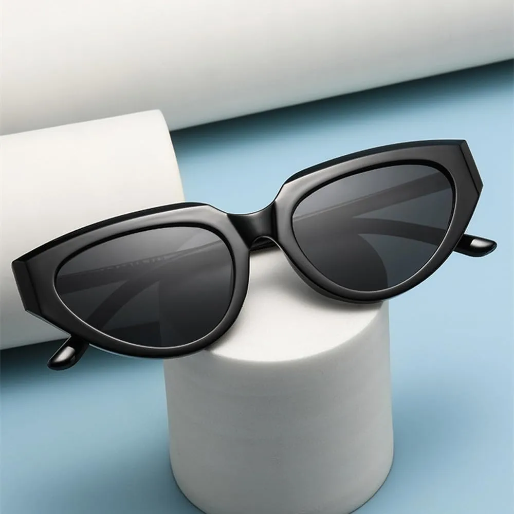 Vintage Cat Eye Sunglasses Women Small Frame Retro Sun Glasses UV400 Eyewear Fashion Trendy Streetwear Accessories
